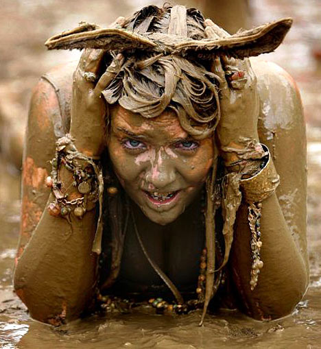 glastonbury-mud-girl.jpg