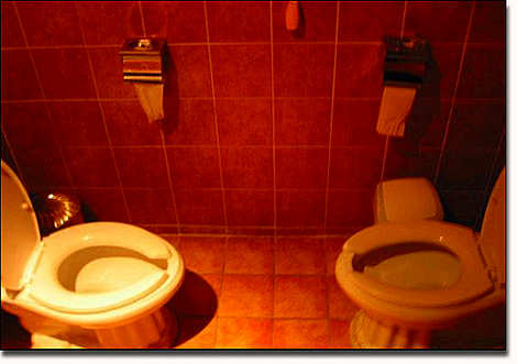 duelling-commodes.jpg
