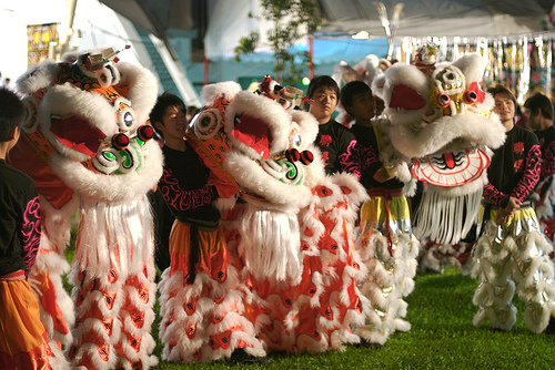 dragon-dance_seattletraveler.jpg