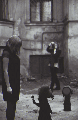 wiggly-alley_mogadonia-090205 wiggly-alley_mogadonia-090205