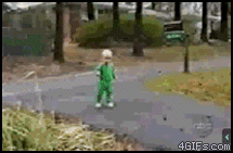 Baby_walking_flipfail Baby_walking_flipfail
