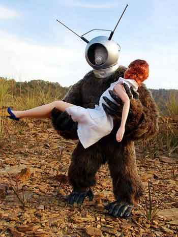 robot ape monster_moviecatcher robot ape monster_moviecatcher