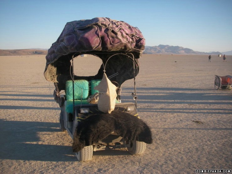 Redbonemobile_Zombiepanda 080728