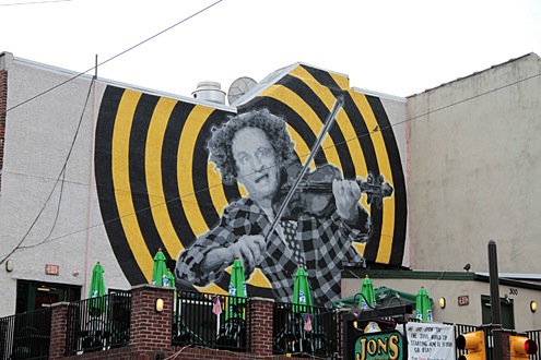 Stooge Graffiti_RGS 100623