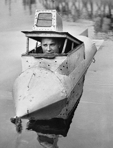 Submarine_Retrogasm 101020