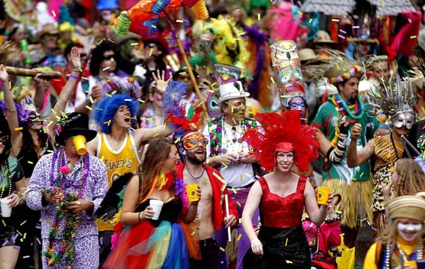 mardi-gras-crowd